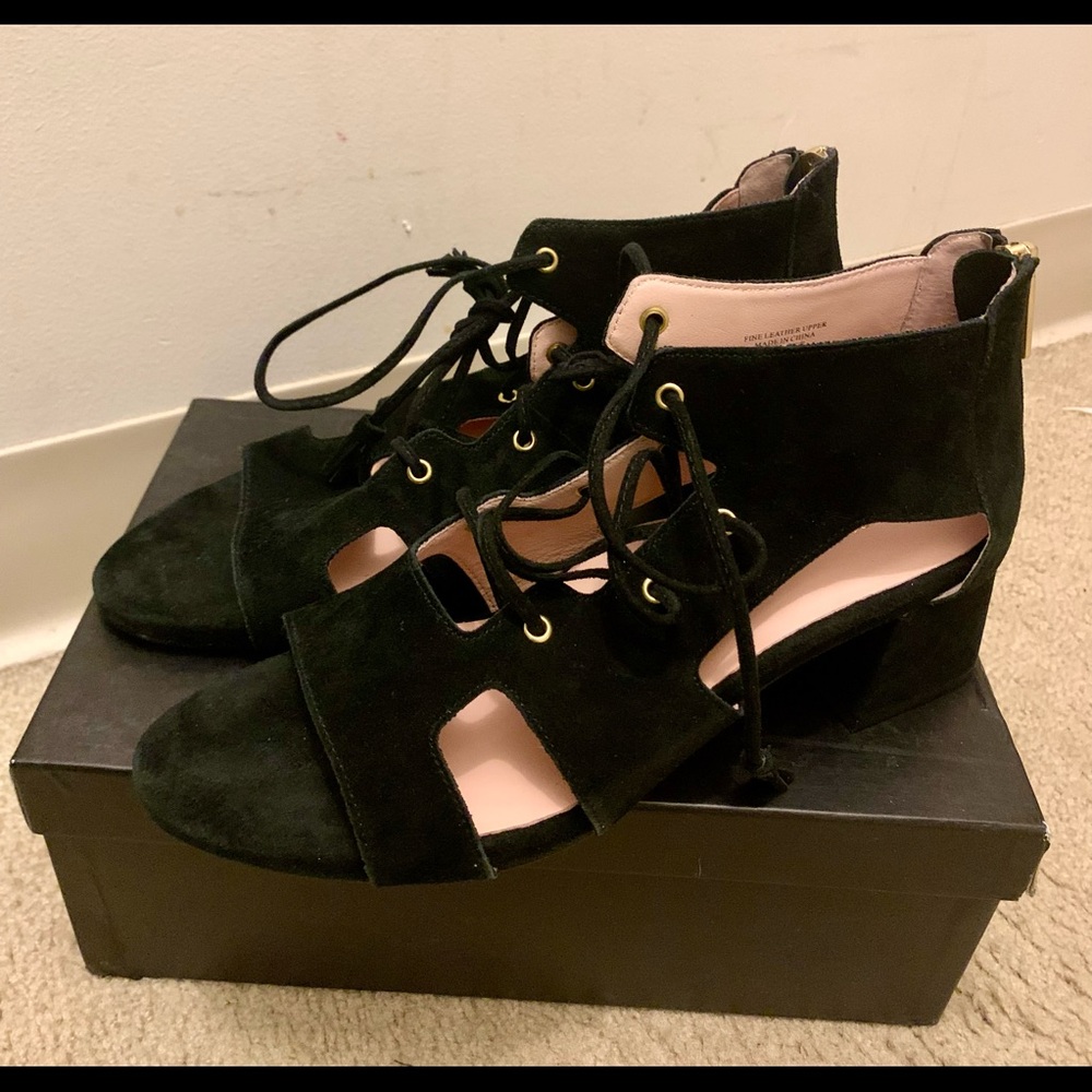 Taryn Rose Black Suede Gladiator Sandal. Size 9.5